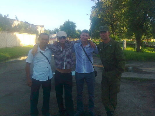  ,   Valentin, 32 ,   ,   , c , 