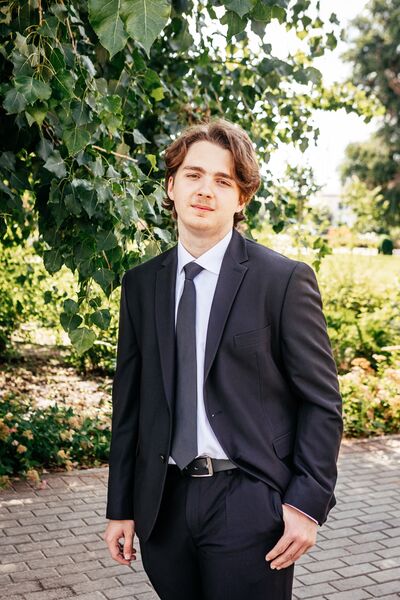  ,   Ilya, 19 ,     , c , 