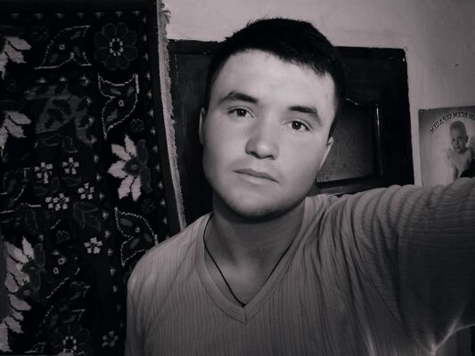  ,   Nicolae, 24 ,   c 