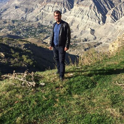  ,   Alik, 40 ,   