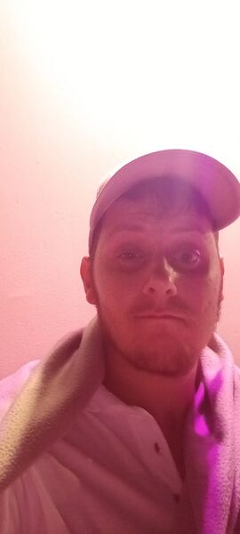  ,   Artyom, 27 ,   ,   , c , 