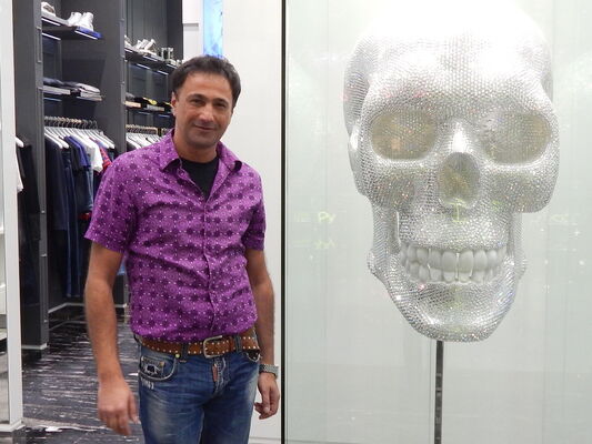  ,   Vlad, 54 ,   ,   , c 