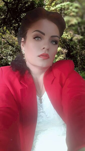  ,   Jekaterina, 37 ,   c , 