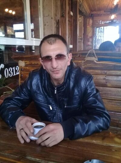  ,   Hovhannes, 35 ,   ,   