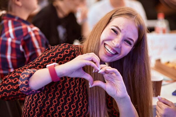  ,   Alina, 22 ,   ,   