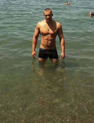  --,   Alex Lexus, 35 ,     , c 