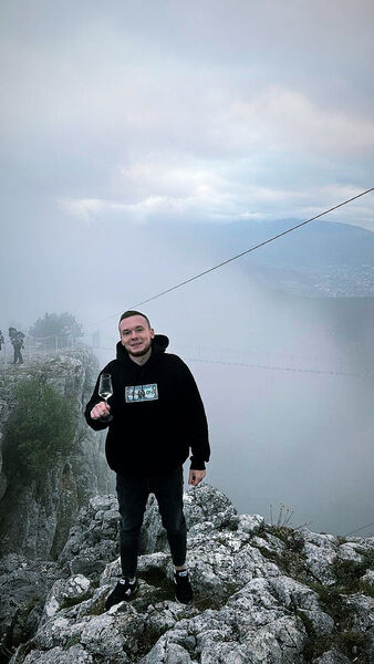  ,   Alexander, 27 ,   ,   , c 
