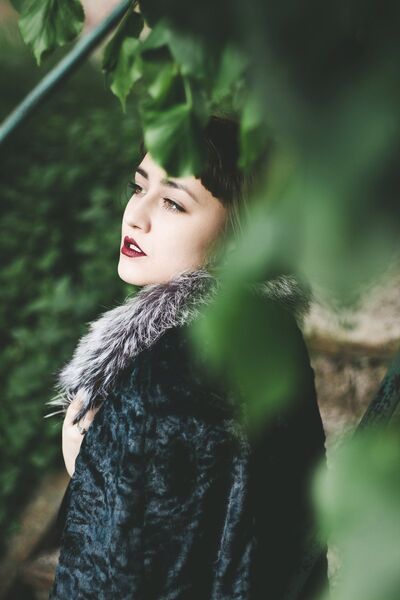  ,   Jana, 28 ,  
