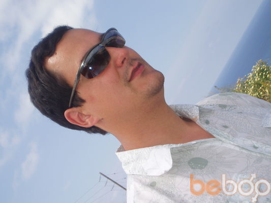  ,   Maxim, 39 ,   