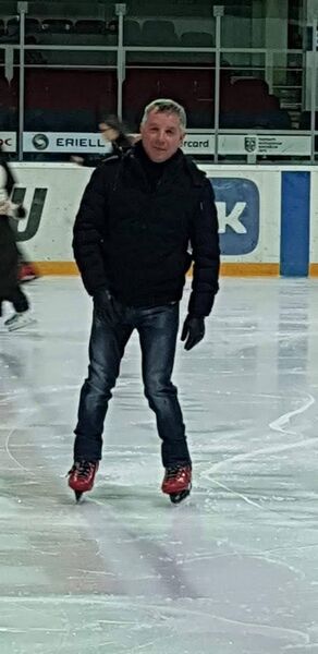  -,   Marat, 54 ,     , c 