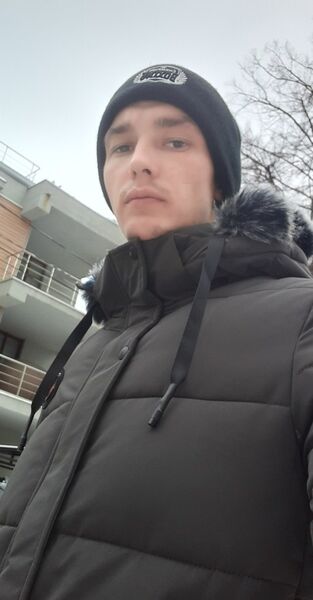  ,   Sergej, 31 ,   ,   , c 