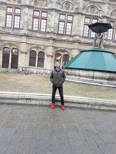  ,   Maksim, 28 ,   