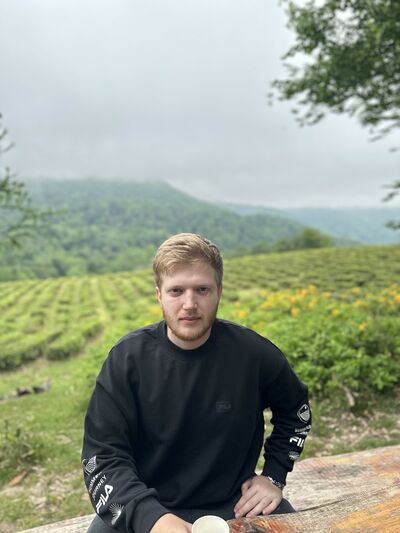  --,   , 25 ,     , c 
