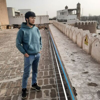  Banff,   Samandarbek, 23 ,   ,   