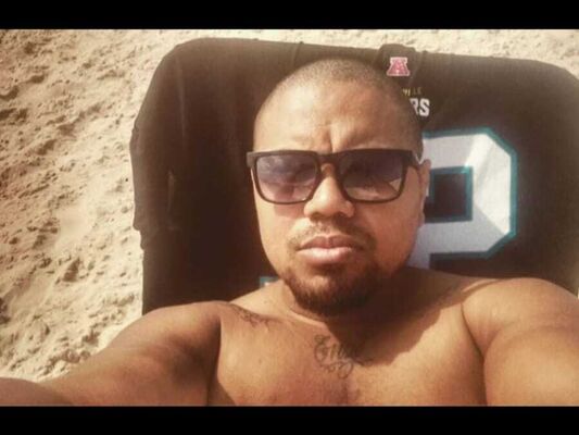  --,   Felipe, 44 ,   ,   
