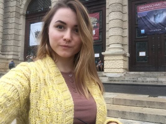  ,   Lilia, 28 ,   ,   , c 