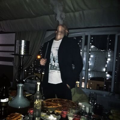  ,   Anton, 40 ,   ,   , c 
