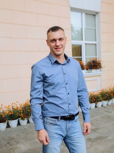  -,   Sergei, 41 ,   