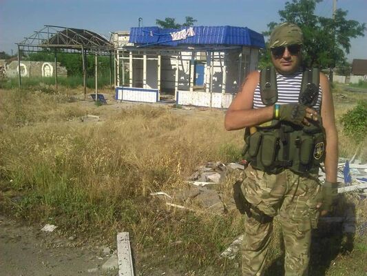  ,   Viktor, 44 ,   ,   