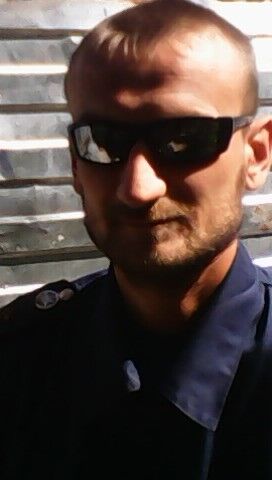  4863930  , 44 ,    