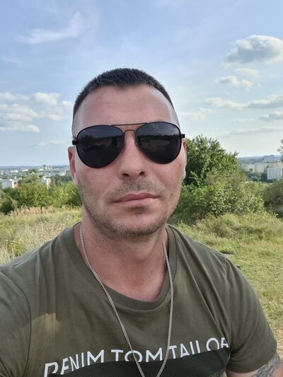  ,   John, 38 ,   ,   
