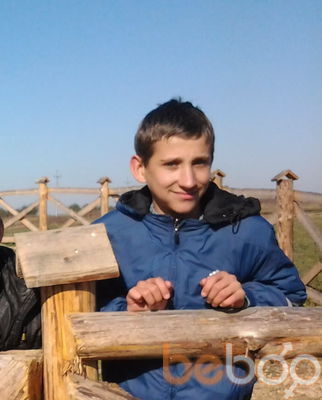  ,   Dima, 32 ,   