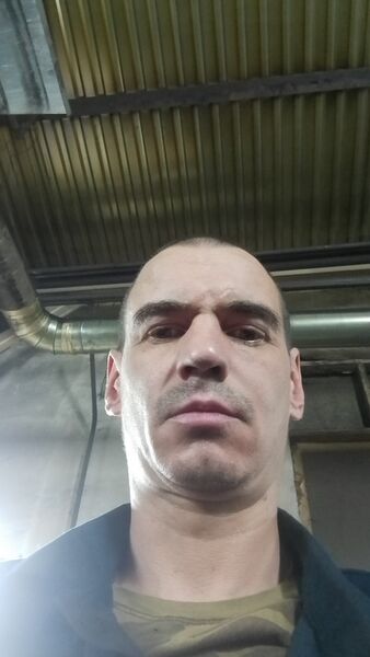  ,   Nikolai, 41 ,   c 