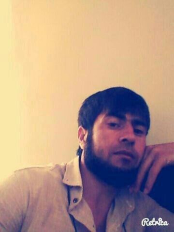  8930150  Farid, 37 ,    