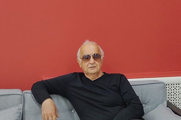  ,   , 70 ,   c 