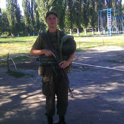  ,   Sergiy, 32 ,   