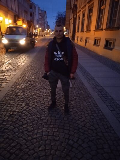  ,   Vladyslav, 28 ,     , c 