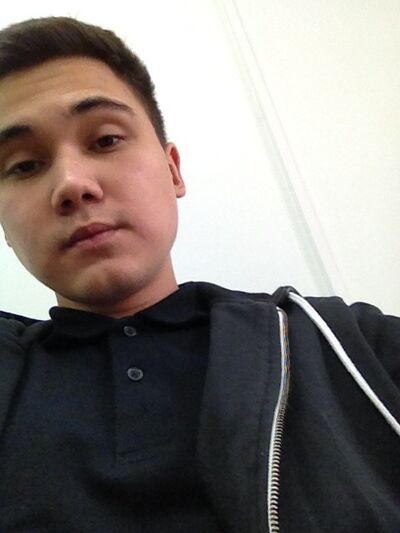  ,   Albert, 25 ,   