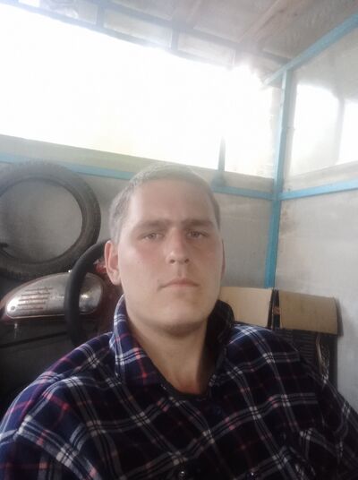  ,   Denis, 21 ,   c 