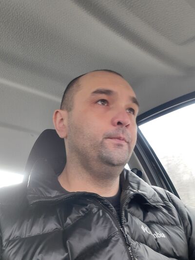  ,   Igor, 40 ,   ,   , c , 