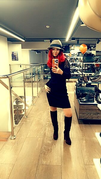  ,   Erena, 34 ,   c , 
