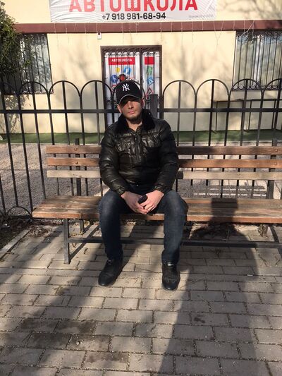  ,   Mansur, 27 ,   ,   
