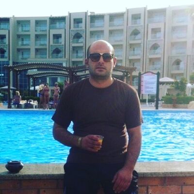  ,   HENRIK, 42 ,   ,   