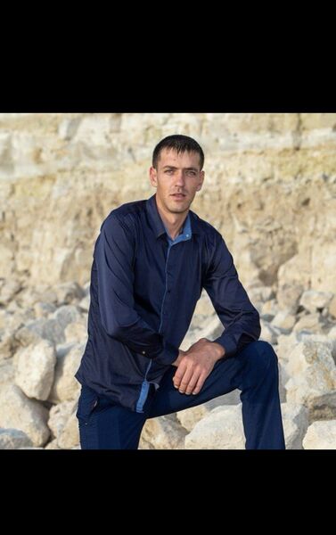  ,   Constantin, 32 ,   ,   
