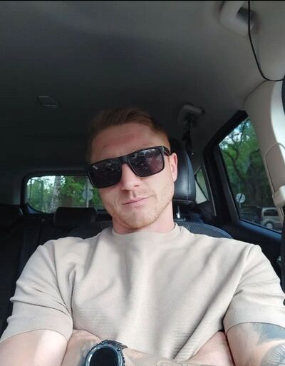  Koluszki,   Viktor, 30 ,   ,   