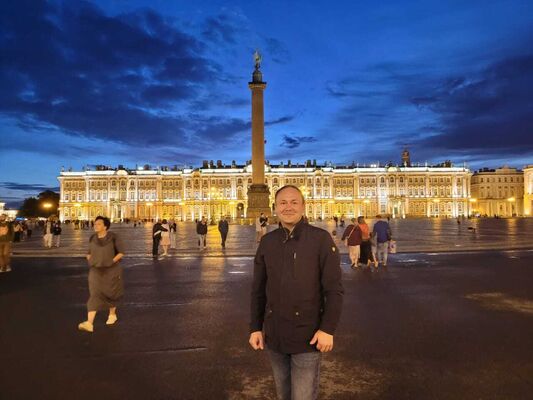  ,   Anton, 40 ,   ,   , c 