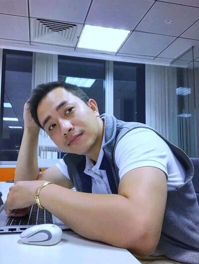  Yola,   Buchi nice, 40 ,   ,   , c , 