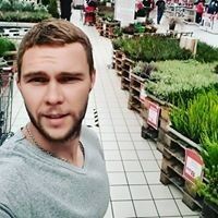  ,   Sasha, 33 ,   