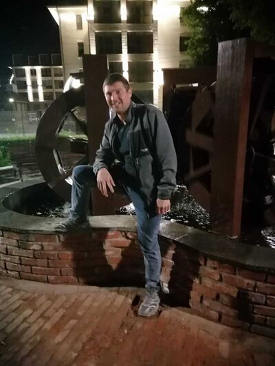  ,   Maxim, 37 ,   ,   , c , 