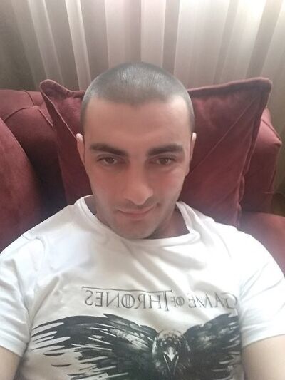  ,   Dato, 32 ,   