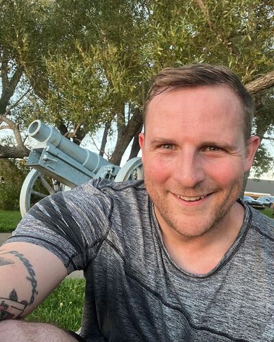  Kensington,   Lloyd James, 47 ,   ,   , c 