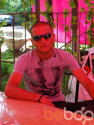  ,   Reyal, 36 ,   