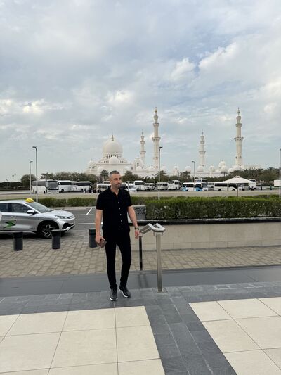  ,   Emir, 37 ,   ,   , c 