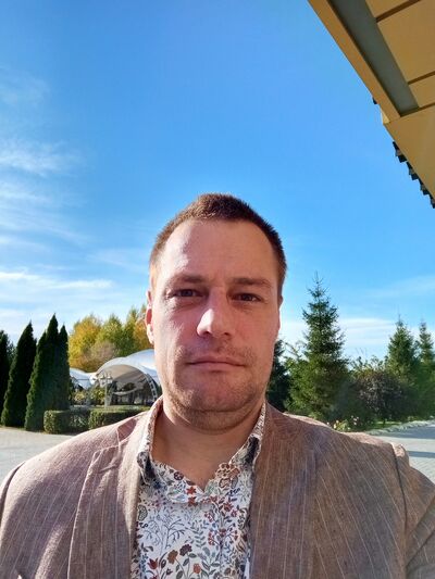  -,   Viktor, 44 ,   ,   , c , 