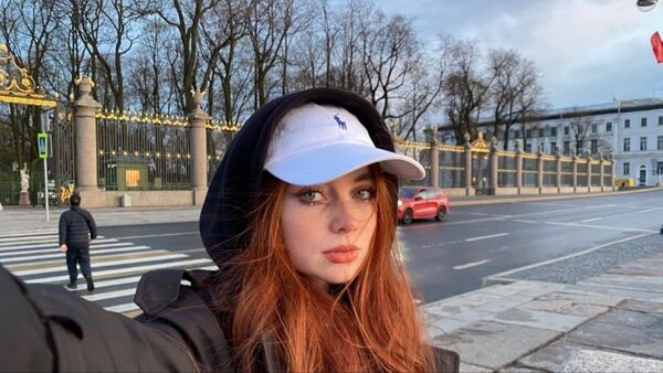  ,   Regina, 25 ,   ,   