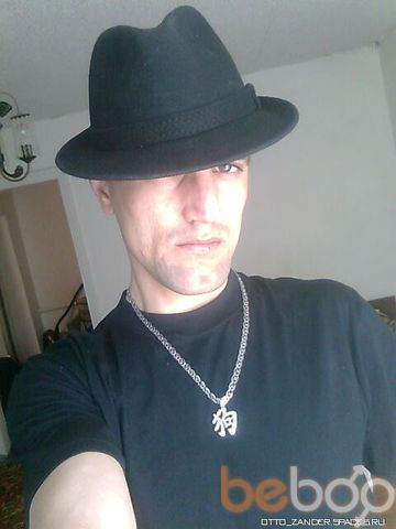  ,   Otto, 42 ,   